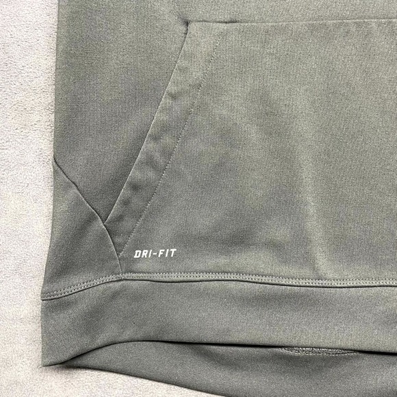 Nike Dri-Fit Hoodie Mens Medium Black Stretch Logo Pockets Short Sleeve Pullover - Picture 3 of 9